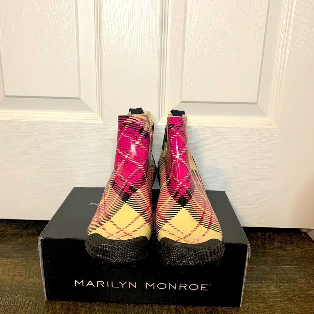 Wedge Styled Rain boots